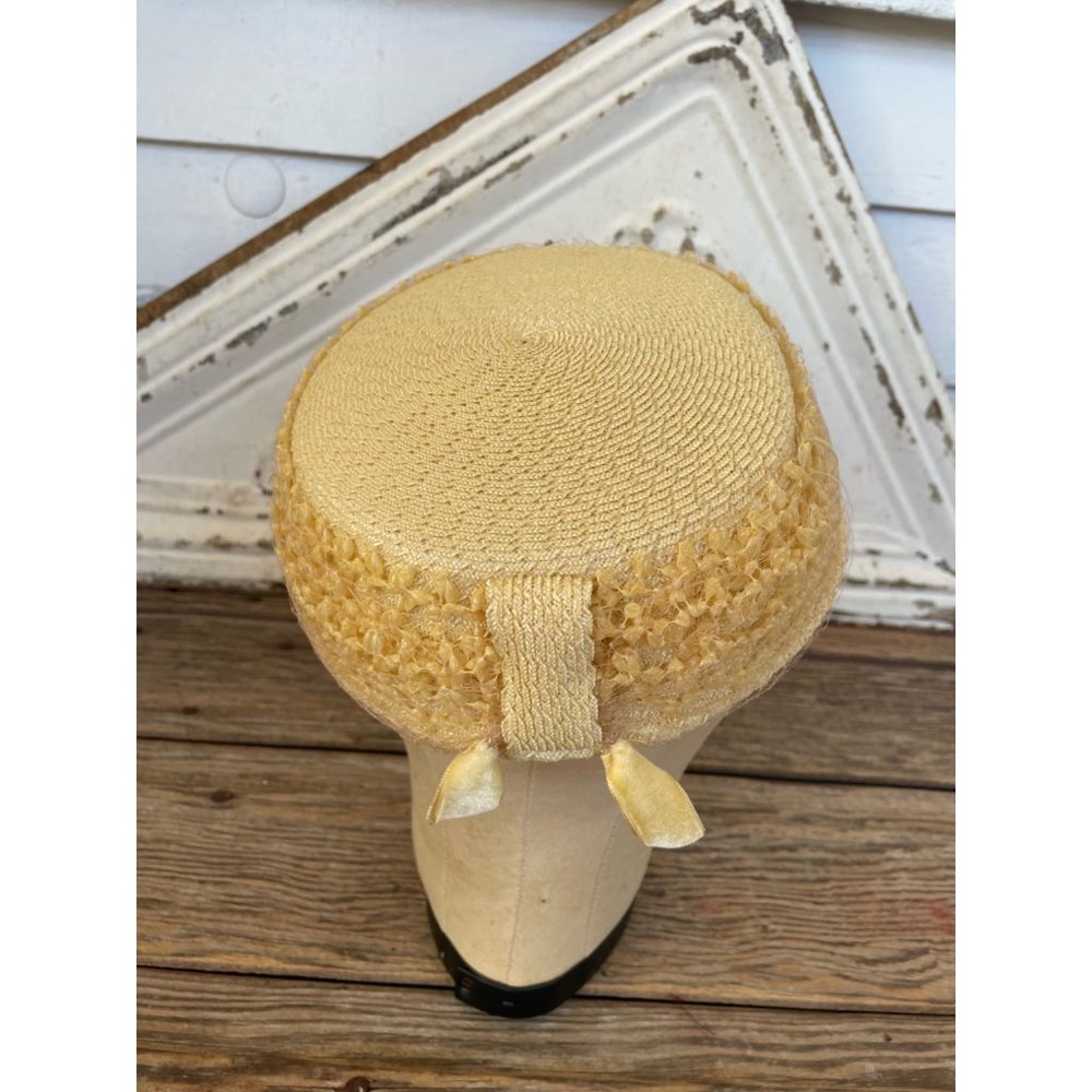 Vintage 1950s Yellow Straw Pill Box Hat Rhinestones MOD - Picture 8 of 15